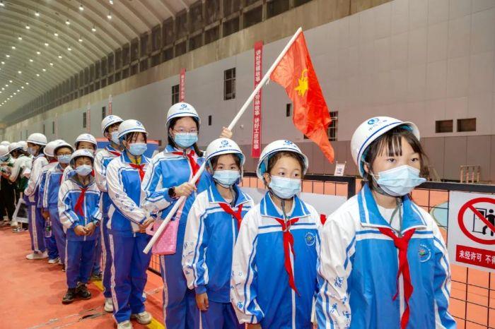 三峡娃娃行，，，“研学”白鹤滩 