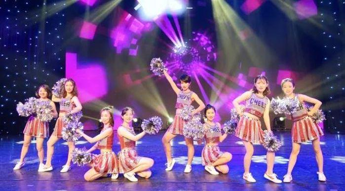 三峡集团“走进新时代 展示新风范”纪念“三八”国际妇女节暨女职工风范展示活动在京落幕 